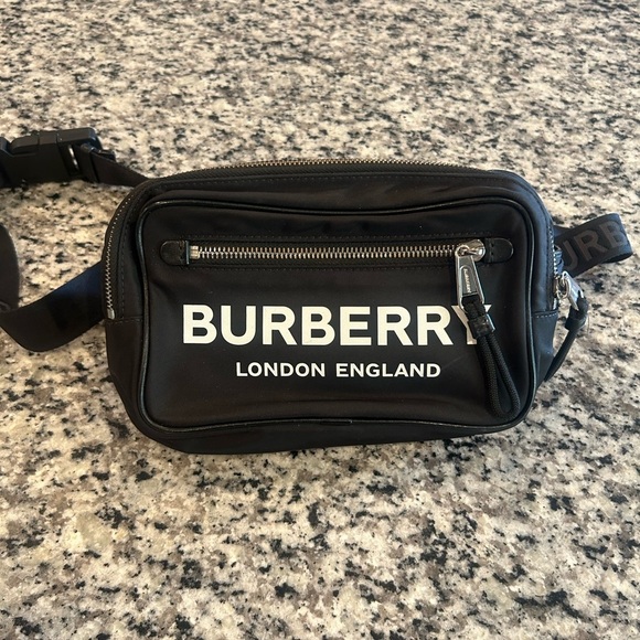 Authentic Burberry Nylon Logo Belt Bum Bag - Picture 1 of 16